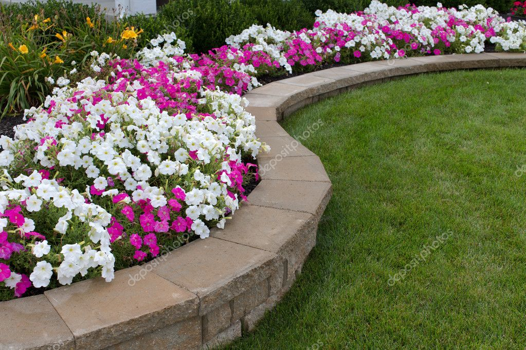 Four Creative Flower Bed Ideas To Get You Going Garden Design Dk Landscaping